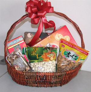New Year Gift Basket—Dried Food and Nuts