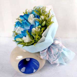 12 Blue Roses